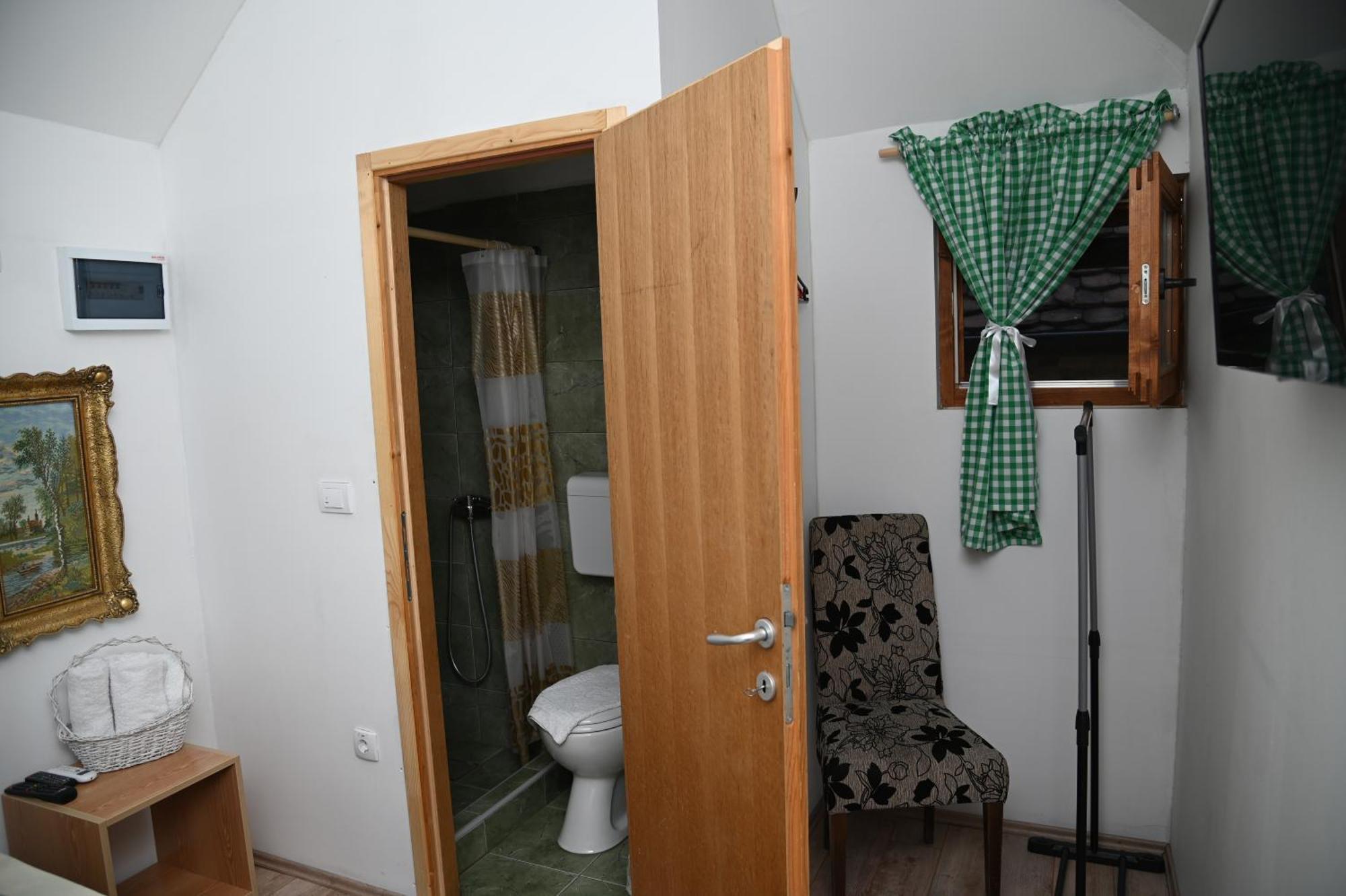 Konak Dobri Potok Krupanj Ngoại thất bức ảnh
