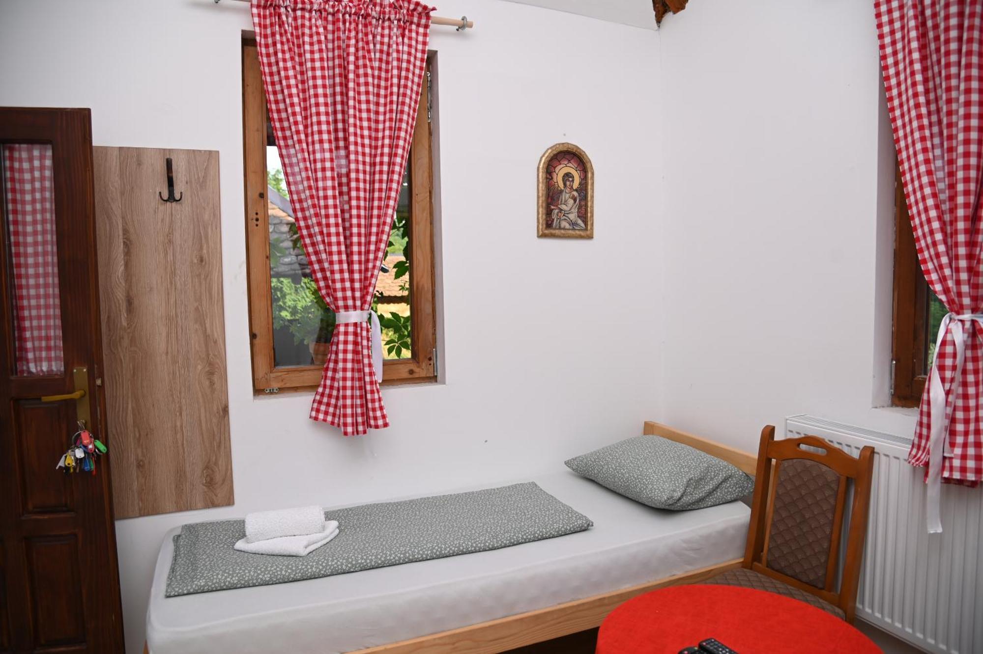 Konak Dobri Potok Krupanj Ngoại thất bức ảnh